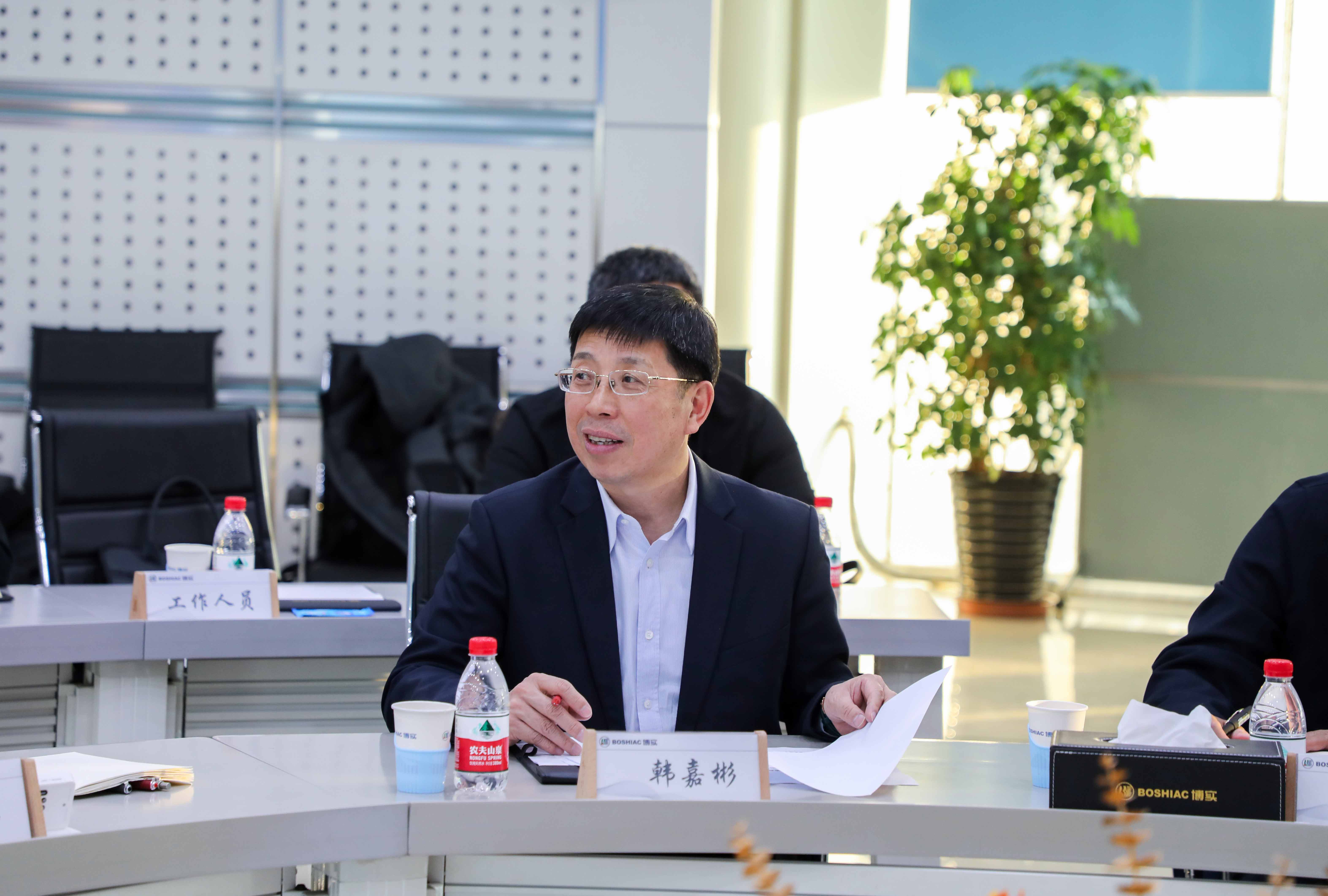 03e6594f-fed1-41c2-84d1-55a2b85d743f